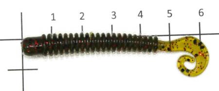 Allvega - Приманка Curly Tail 65 green pumpkin red flk - фотография приманки на линейке