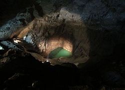 озеро в пещере
