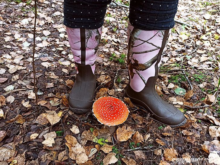  Изображение 3 : Muck Boots HAW-4RAP Womens Hale Camo. Лучшие сапоги для лесных прогулок 