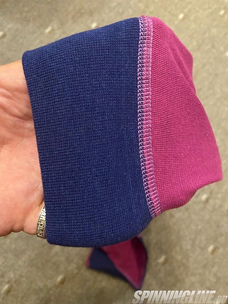  Мало того, что происходит комбинирование цветов в зависимости от участков костюма, так в дополнение к этому все швы на сине-фиолетовых участках выполнены темно-розовыми нитками 