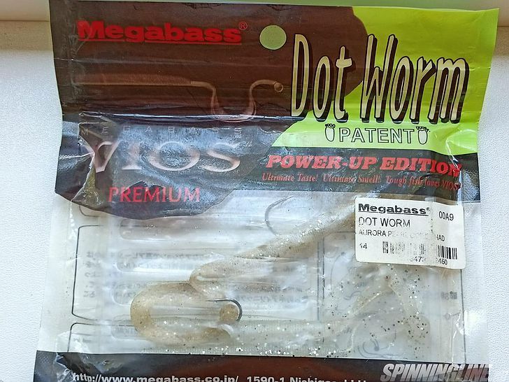 Изображение 1 : Megabass Dot Worm – активный червяк от Megabass